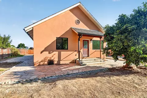 1385 W North Bear Creek Dr, Merced, CA 95348