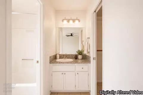 Bath - 1281 Windsor Ct, Turlock, CA 95380 photo 2 of 3