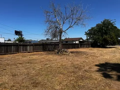 3611 Larch Ave, Ceres, CA 95307 photo 4