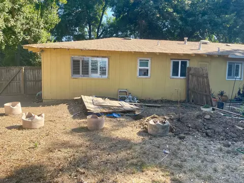 Exterior - 90 W Liberty Rd, Gridley, CA 95948 photo 7 of 12