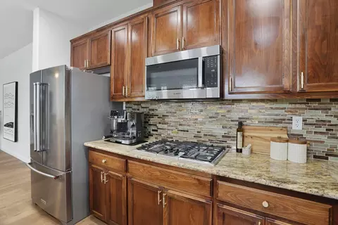 Kitchen - 1417 Sentinel Dr, Tracy, CA 95304 photo 6 of 8