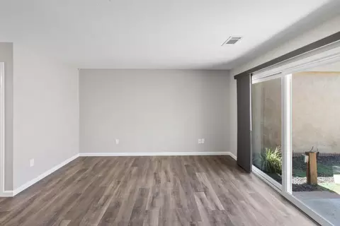 Living - 1828 Oak Leaf Dr, Modesto, CA 95354 photo 6 of 9