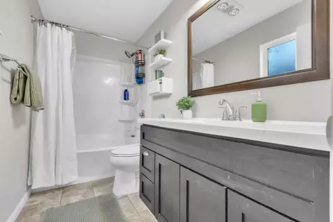 Bath - 265 E 11th St, Lincoln, CA 95648 photo 1 of 1