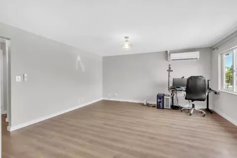 Living - 265 E 11th St, Lincoln, CA 95648 photo 2 of 3