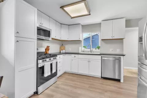 Kitchen - 265 E 11th St, Lincoln, CA 95648 photo 1 of 1