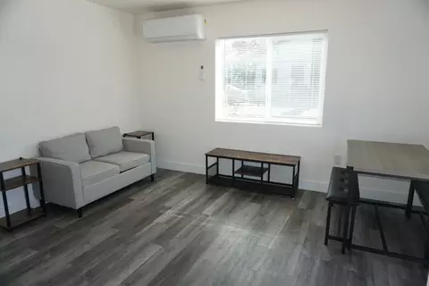 Living - 403 Stockton St, Manteca, CA 95337 photo 1 of 5