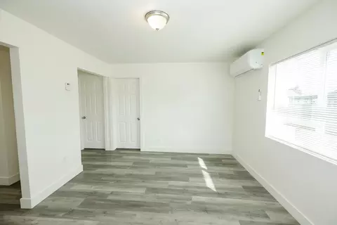 Living - 403 Stockton St, Manteca, CA 95337 photo 5 of 5