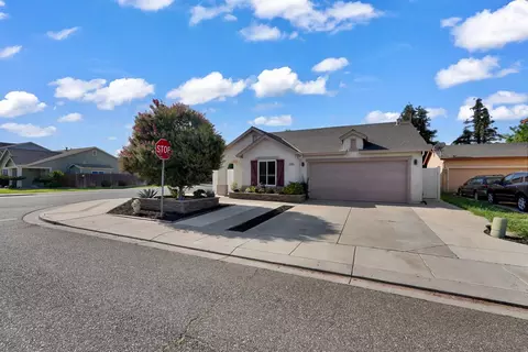 2368 Hearthsong Ct, Riverbank, CA 95367