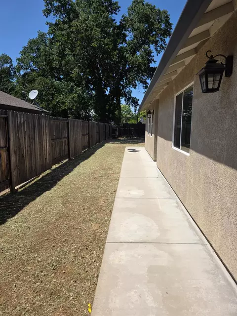 Exterior - 1730 School St, Anderson, CA 96007 photo 3 of 5