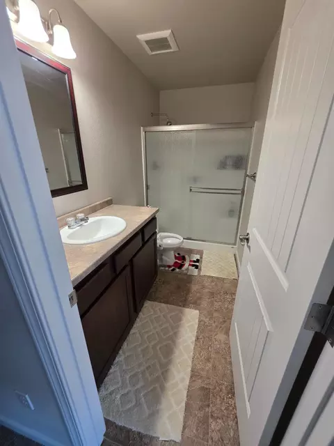 Bath - 1730 School St, Anderson, CA 96007 photo 3 of 3