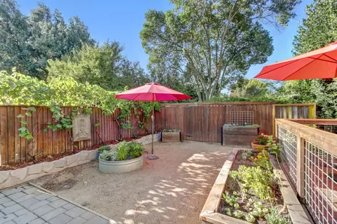 Exterior - 1221 Bucknell Dr, Davis, CA 95616 photo 9 of 25
