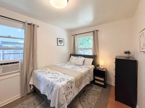 Bedroom - 327 J St, Davis, CA 95616 photo 1 of 10