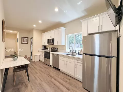 Kitchen - 327 J St, Davis, CA 95616 photo 3 of 3