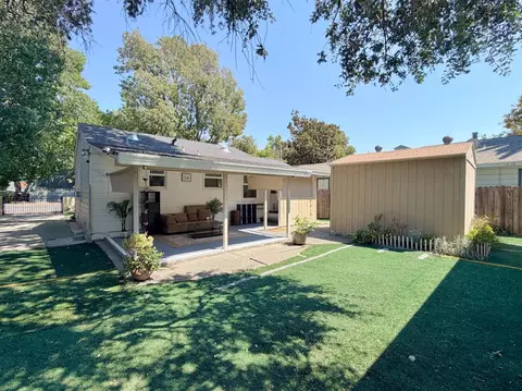 Exterior - 327 J St, Davis, CA 95616 photo 7 of 9