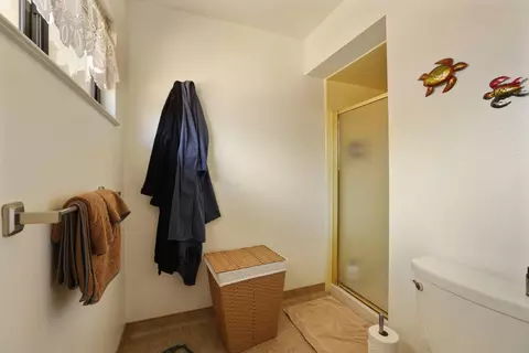 Bath - 213 Granada Way, Tracy, CA 95376 photo 5 of 5