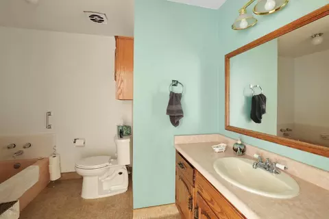 Bath - 213 Granada Way, Tracy, CA 95376 photo 1 of 5