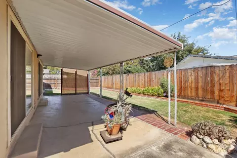 Exterior - 213 Granada Way, Tracy, CA 95376 photo 7 of 10