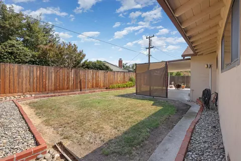 Exterior - 213 Granada Way, Tracy, CA 95376 photo 4 of 10