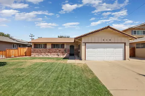 Exterior - 213 Granada Way, Tracy, CA 95376 photo 1 of 10
