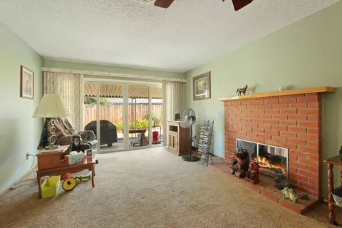 Living - 213 Granada Way, Tracy, CA 95376 photo 2 of 6