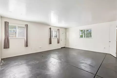 Living - 10819 Walker Dr, Grass Valley, CA 95945 photo 4 of 9