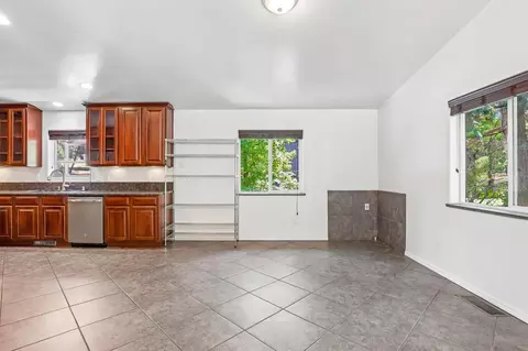 Living - 10819 Walker Dr, Grass Valley, CA 95945 photo 8 of 9