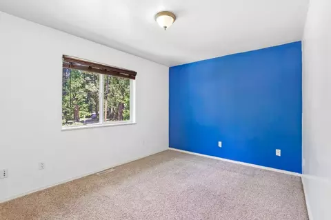 Bedroom - 10819 Walker Dr, Grass Valley, CA 95945 photo 4 of 7