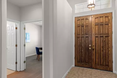 Entry Way - 2086 Shenandoah Dr, Tracy, CA 95377 photo 4 of 4