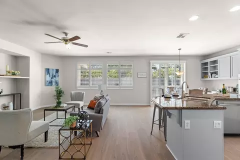 Living - 2086 Shenandoah Dr, Tracy, CA 95377 photo 2 of 6