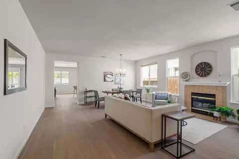 Living - 2086 Shenandoah Dr, Tracy, CA 95377 photo 1 of 6