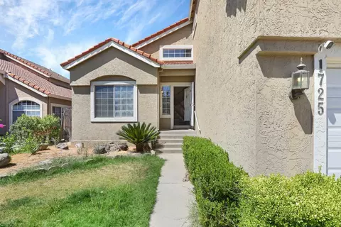 Exterior - 1725 Mark Mead Ln, Modesto, CA 95356 photo 2 of 8