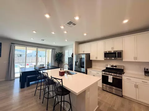 Kitchen - 2856 Pixley Ct, Manteca, CA 95337 photo 1 of 4