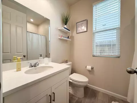 Bath - 2856 Pixley Ct, Manteca, CA 95337 photo 1 of 5