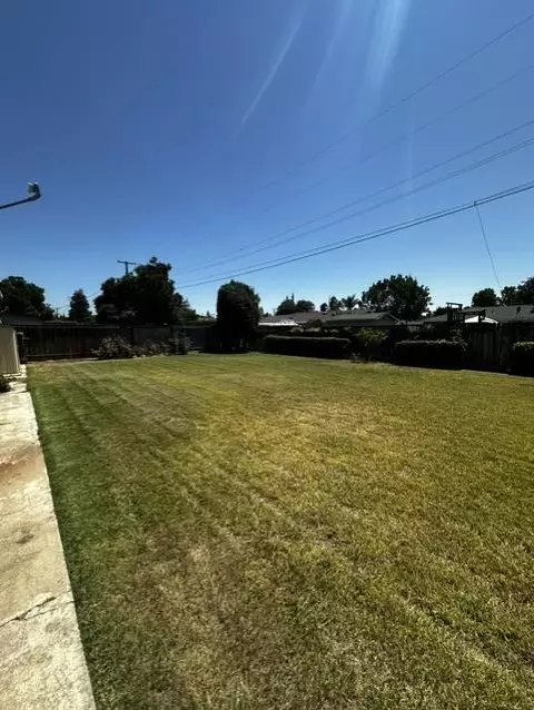 Exterior - 1608 Thorsen Ave, Modesto, CA 95355 photo 7 of 20