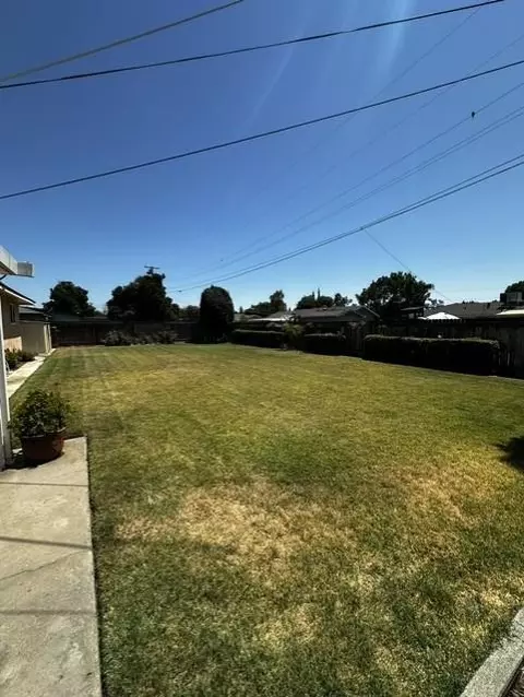 Exterior - 1608 Thorsen Ave, Modesto, CA 95355 photo 6 of 20