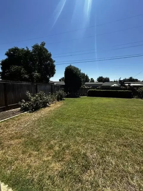 Exterior - 1608 Thorsen Ave, Modesto, CA 95355 photo 9 of 20