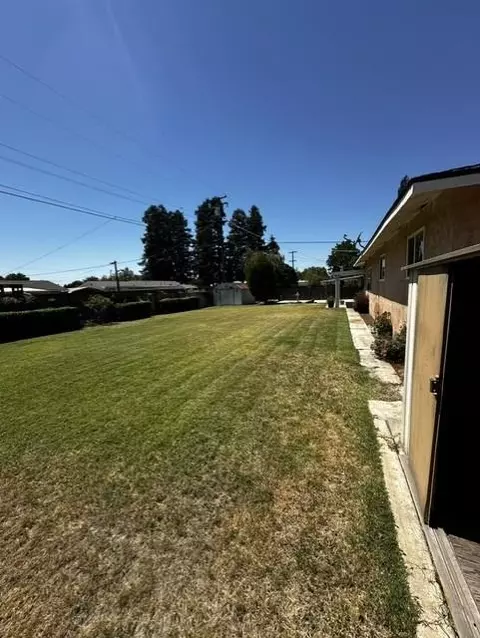 Exterior - 1608 Thorsen Ave, Modesto, CA 95355 photo 11 of 20