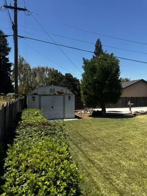 Exterior - 1608 Thorsen Ave, Modesto, CA 95355 photo 17 of 20