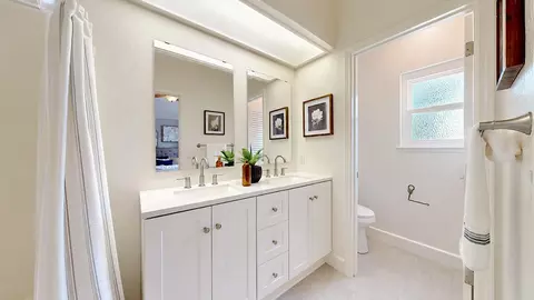 Bath - 120 Cedar Mountain Dr, Tracy, CA 95376 photo 2 of 5