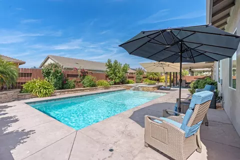 Exterior - 784 Aparicio Way, Galt, CA 95632 photo 11 of 14