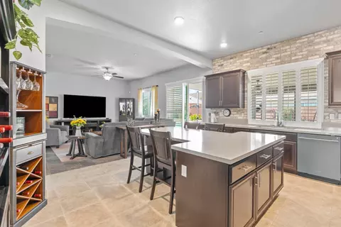 Kitchen - 784 Aparicio Way, Galt, CA 95632 photo 6 of 6