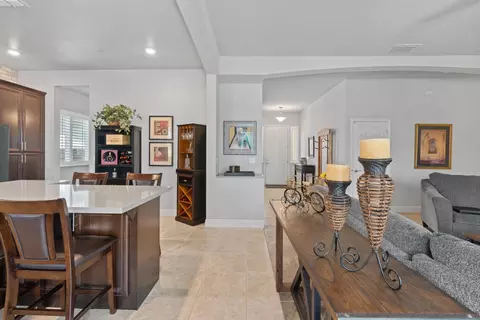 Entry Way - 784 Aparicio Way, Galt, CA 95632 photo 5 of 8
