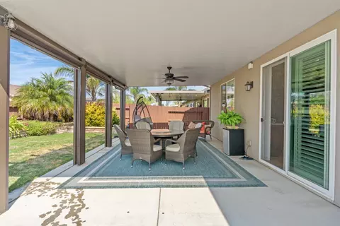 Exterior - 784 Aparicio Way, Galt, CA 95632 photo 10 of 14