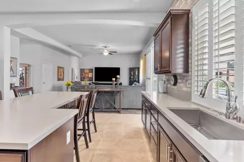 Kitchen - 784 Aparicio Way, Galt, CA 95632 photo 3 of 6