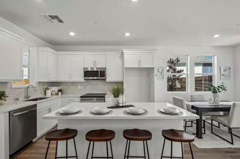 6509 Jacinto Ave, Sacramento, CA 95823