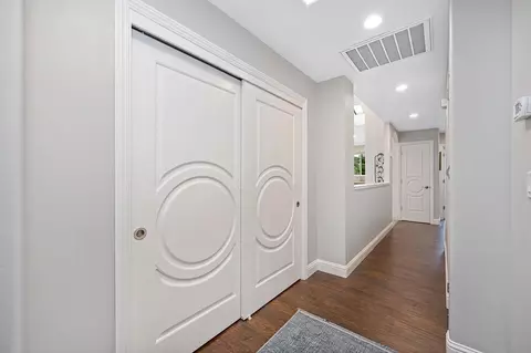 Entry Way - 7357 Ridge Rd, Newcastle, CA 95658 photo 8 of 9