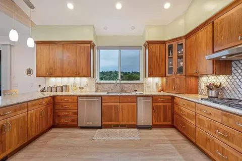 Kitchen - 7357 Ridge Rd, Newcastle, CA 95658 photo 10 of 10