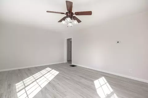 Living - 921 W 4th St, Ripon, CA 95366 photo 4 of 4