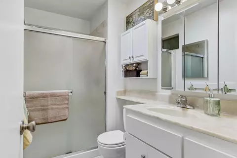 Bath - 1014 Radcliffe Dr, Davis, CA 95616 photo 1 of 3
