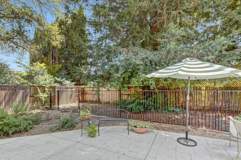Exterior - 1014 Radcliffe Dr, Davis, CA 95616 photo 11 of 15